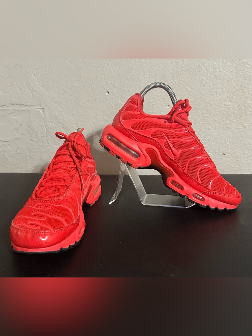 Nike Women’s Air Max Plus TN Light Crimson Red Size 7